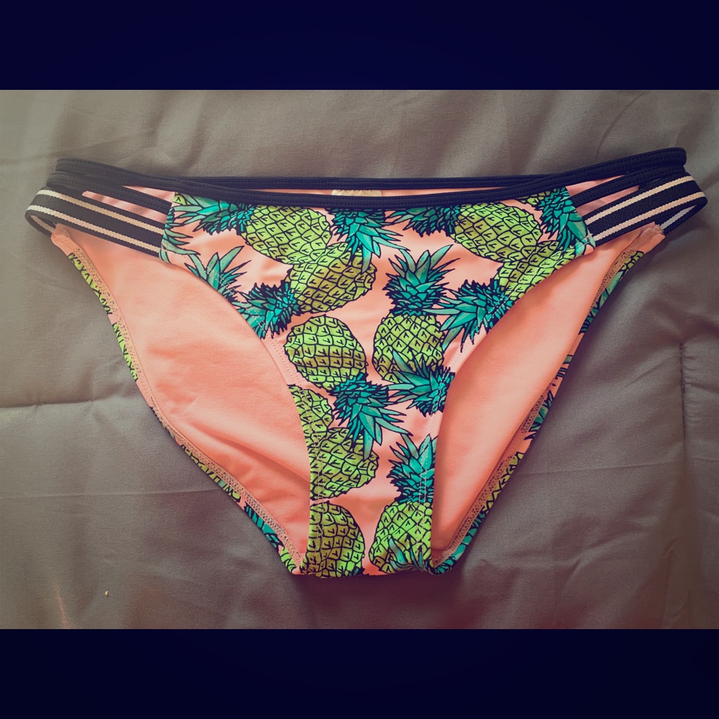 Pineapple Bottoms